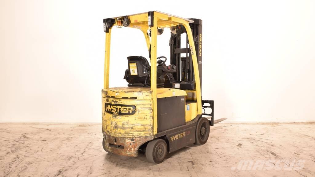 Hyster E3.0XN شاحنات ذات رافعات شوكية تعمل بالكهرباء