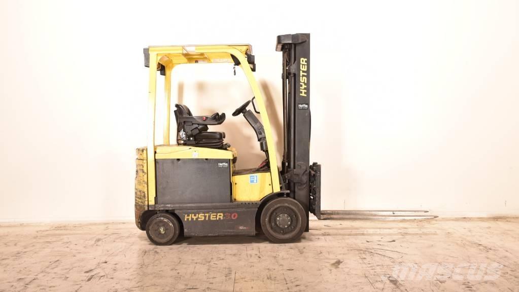 Hyster E3.0XN شاحنات ذات رافعات شوكية تعمل بالكهرباء