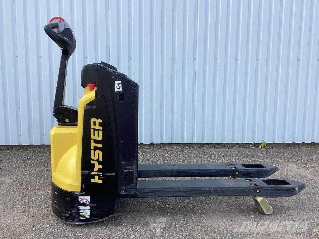 Hyster P2.0 معدات التكديس الجوالة