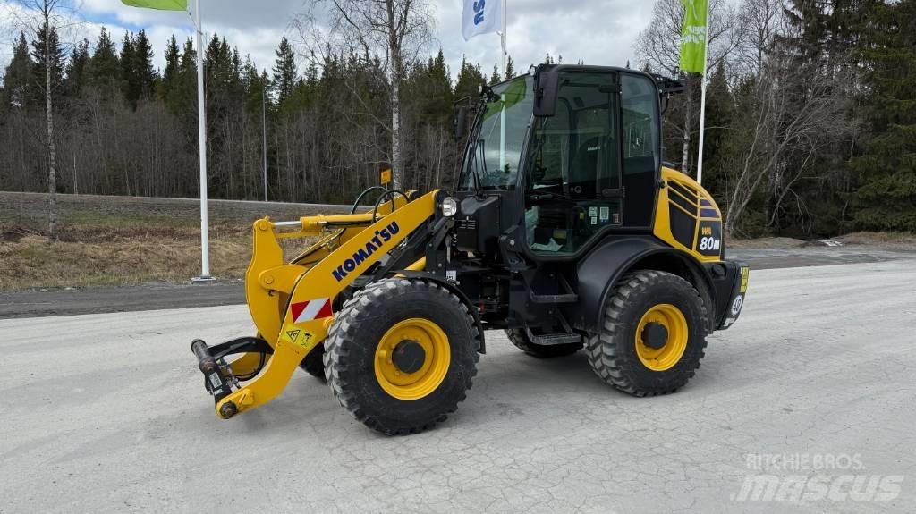 Komatsu WA 80 M لوادر بعجل