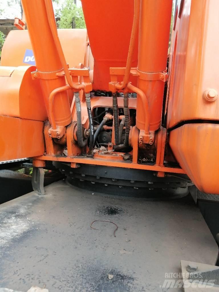 Doosan DH 150 W-7 حفارات زحافة
