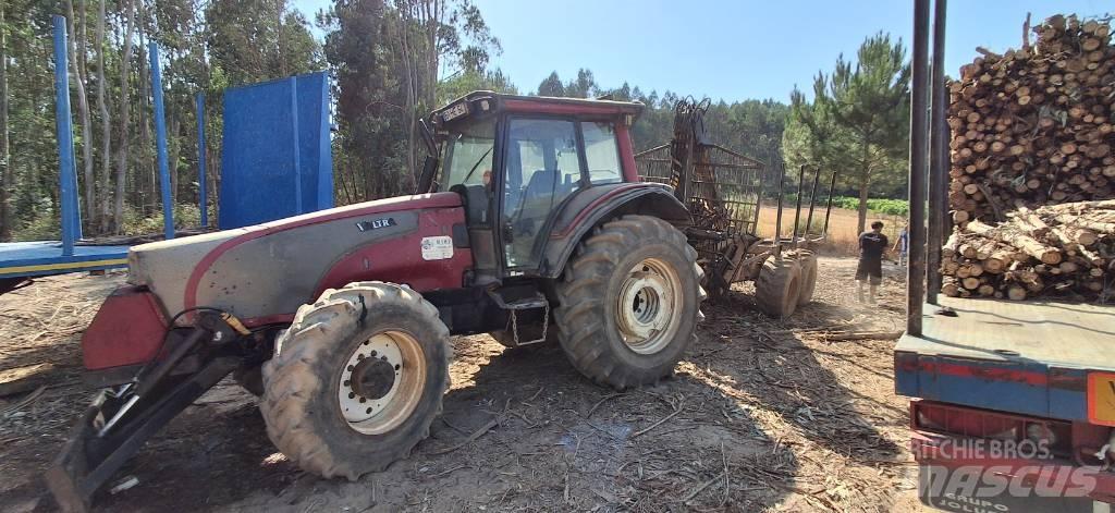 Valtra T 161 جرارات التحريج