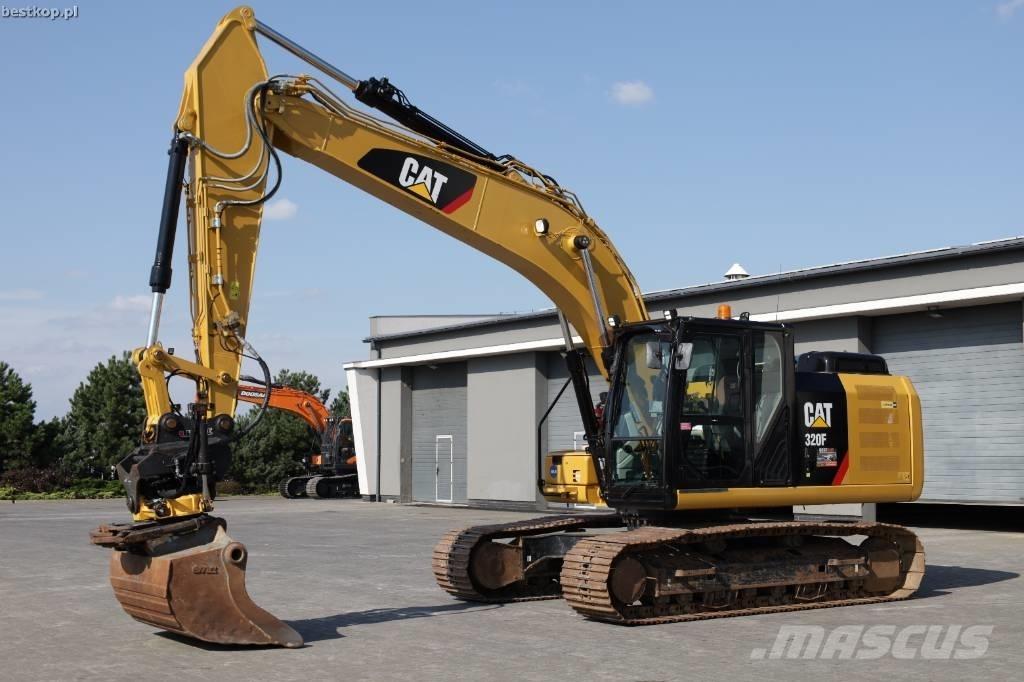 CAT 320 FL حفارات زحافة