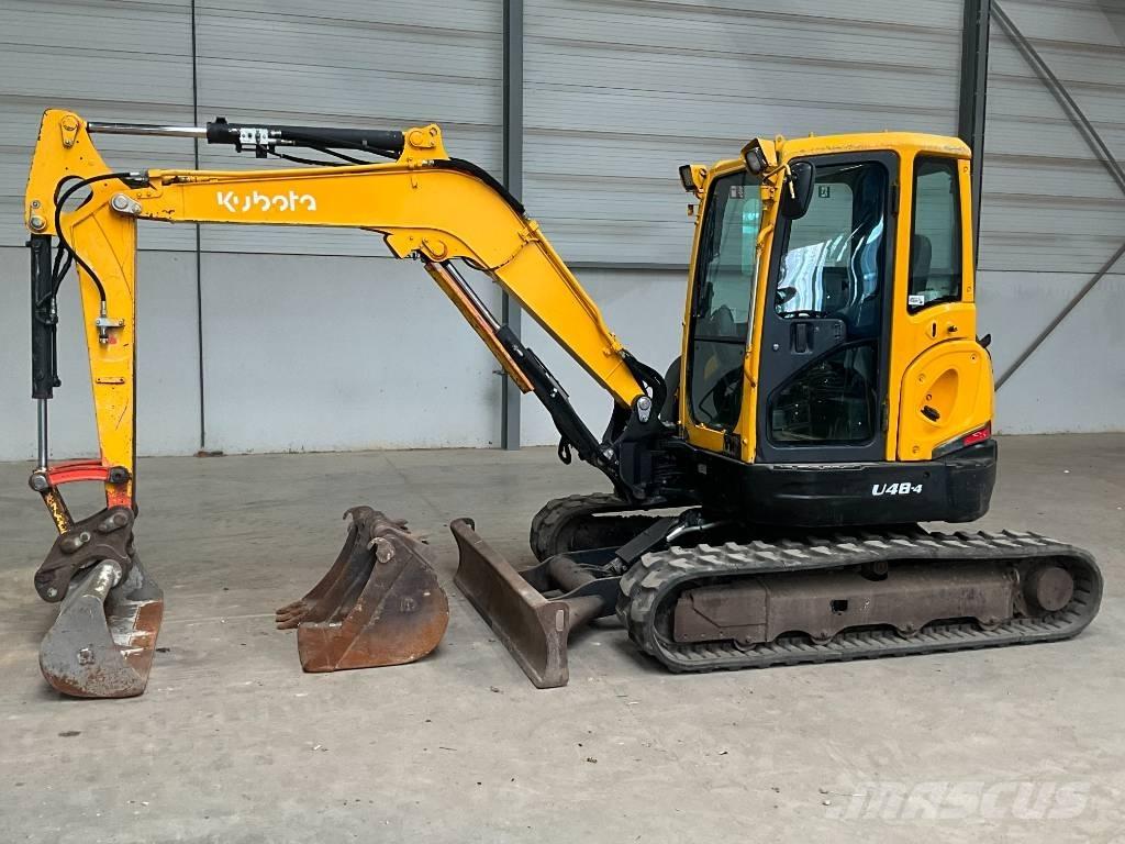 Kubota U 48-4 حفارات صغيرة أقل من 7 طن (حفارات صغيرة)