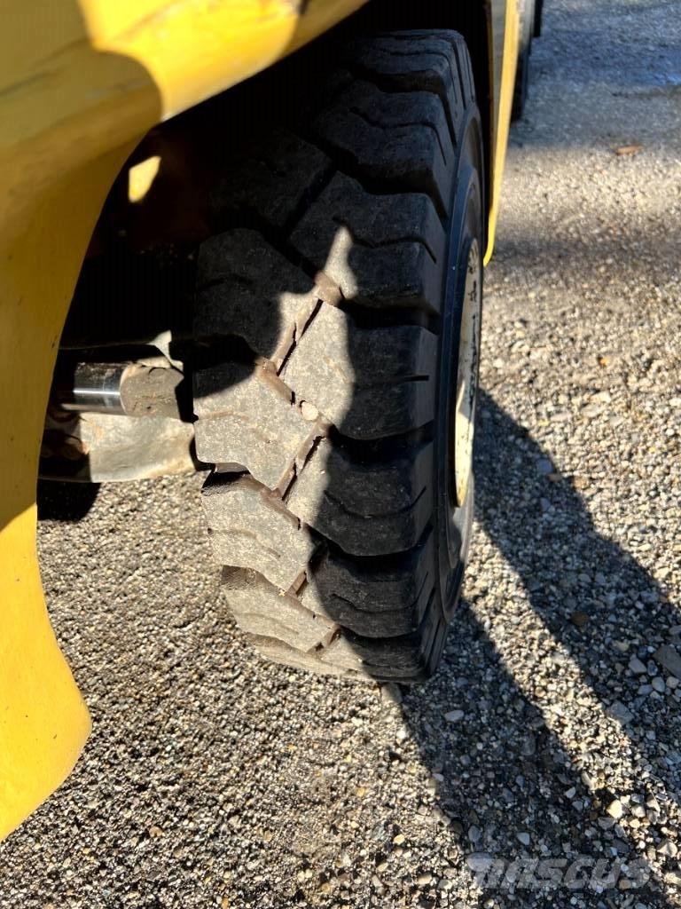 Yale GLP 030 VX شاحنات LPG