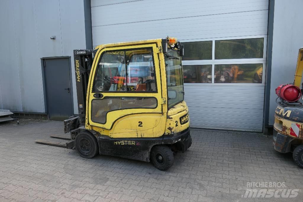Hyster J 2.5 XN شاحنات ذات رافعات شوكية تعمل بالكهرباء