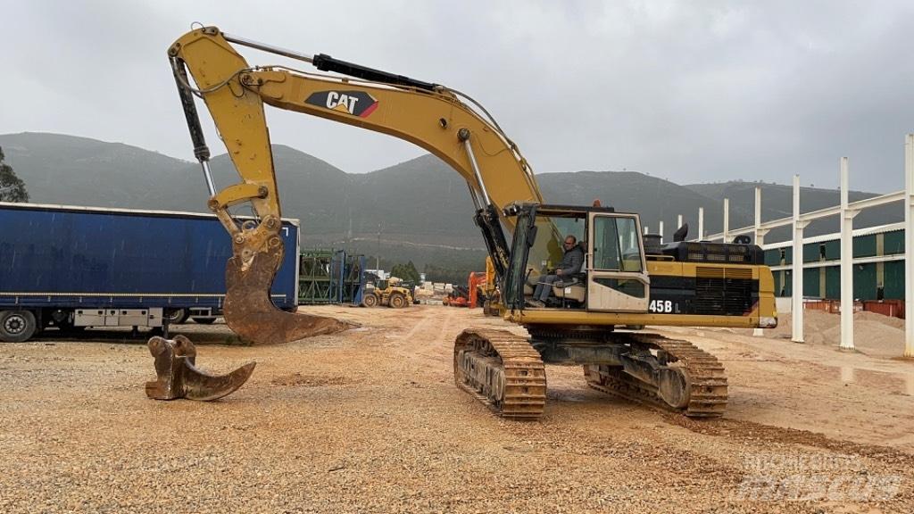 CAT 345 B L حفارات زحافة