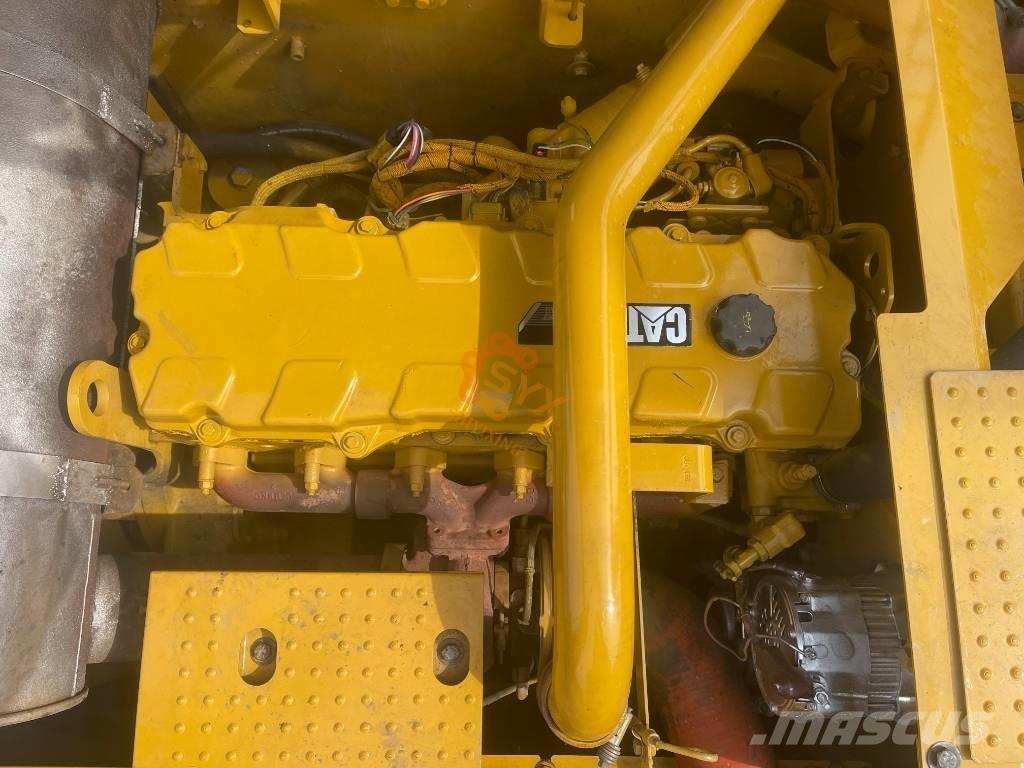 CAT 336 D حفارات زحافة