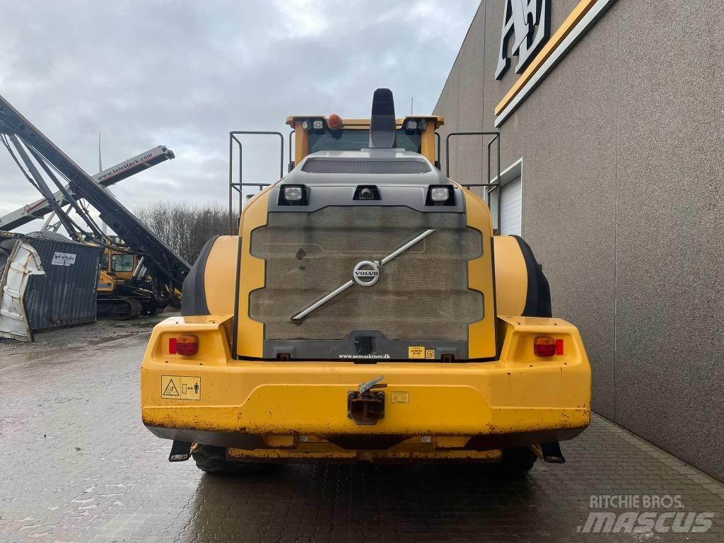 Volvo L180H لوادر بعجل