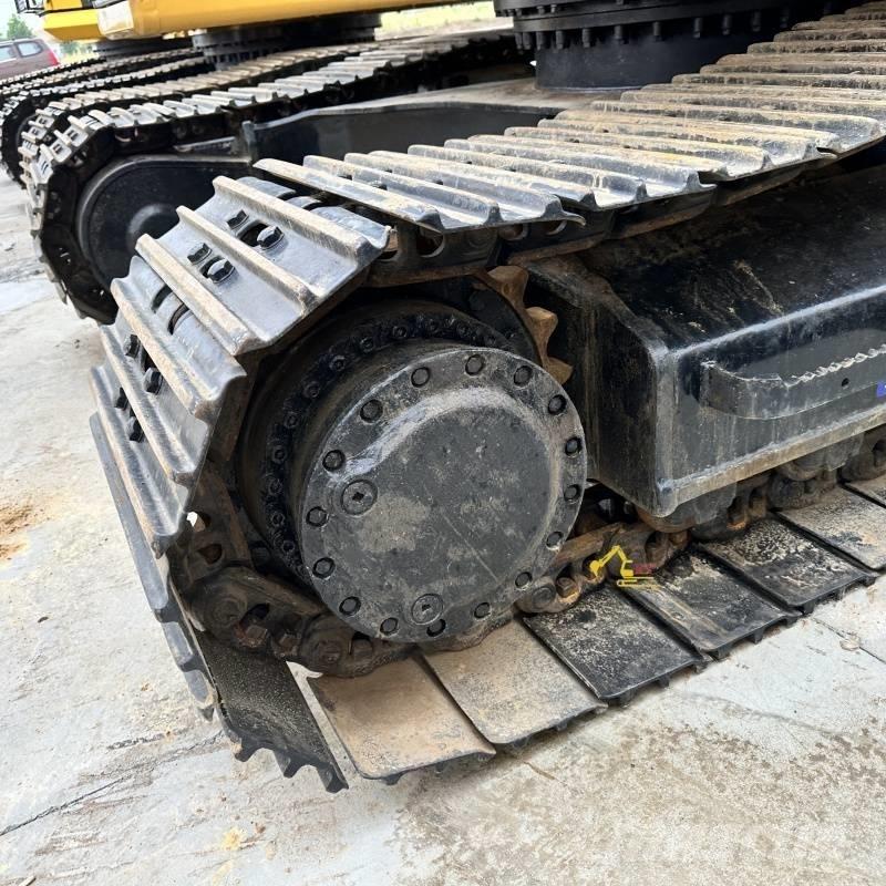 CAT 320gc حفارات زحافة