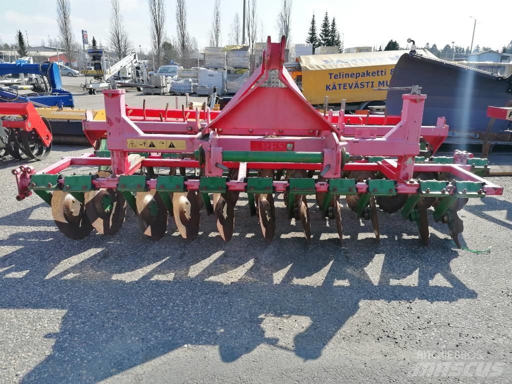 Unia Ares 300 زحافات ساحقة