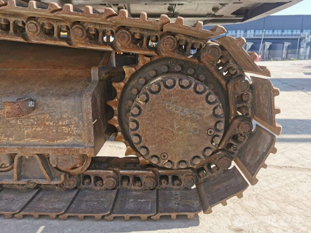 Volvo EC 300 EL حفارات زحافة