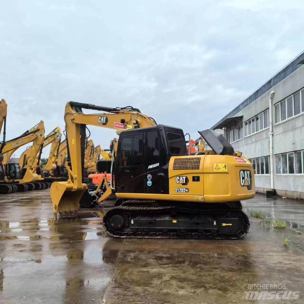 CAT 312 D حفارات زحافة