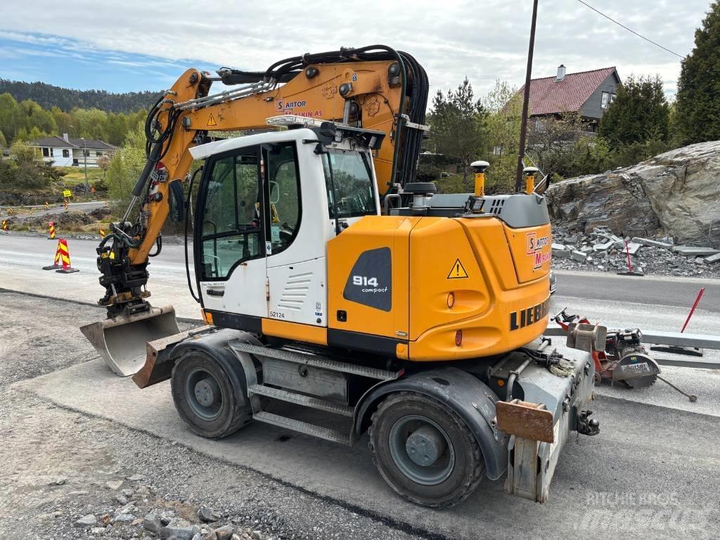 Liebherr A 914 حفارات بعجل