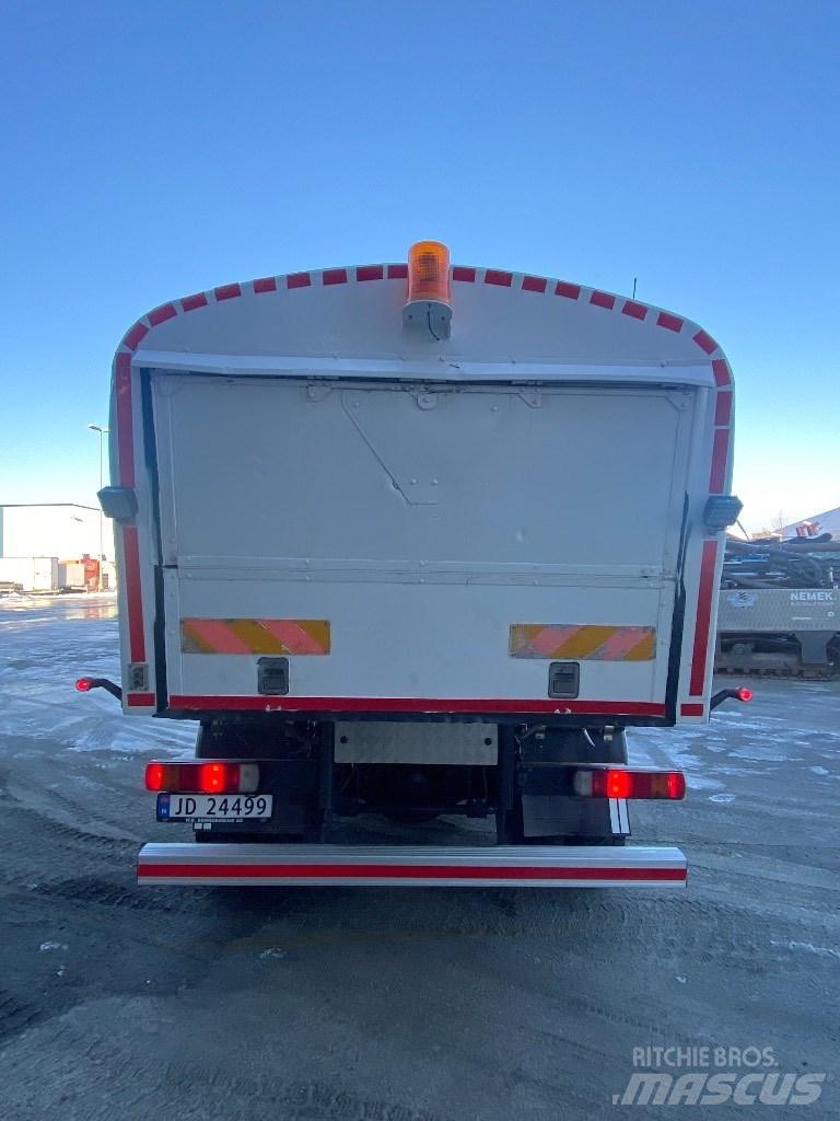 Scania 124 C 360 شاحنات ذات صهاريج