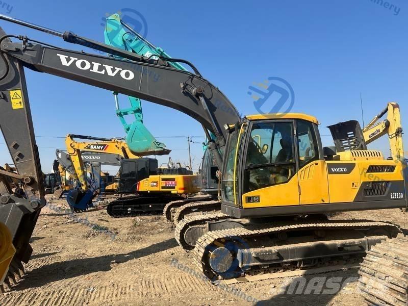 Volvo EC 220 D حفارات زحافة