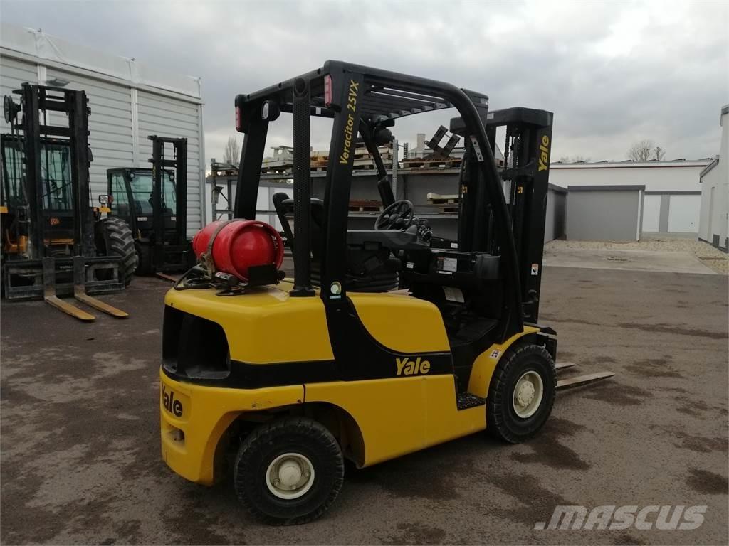 Yale GLP25VX-V شاحنات LPG