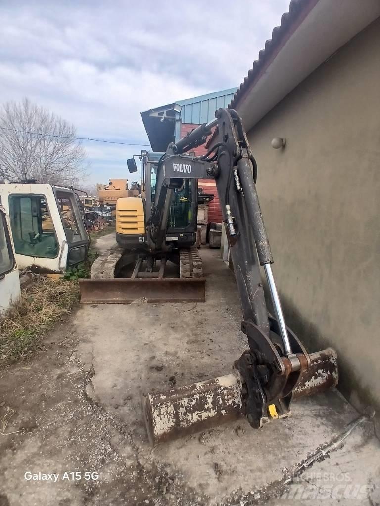 Volvo ECR 48 C حفارات صغيرة أقل من 7 طن (حفارات صغيرة)