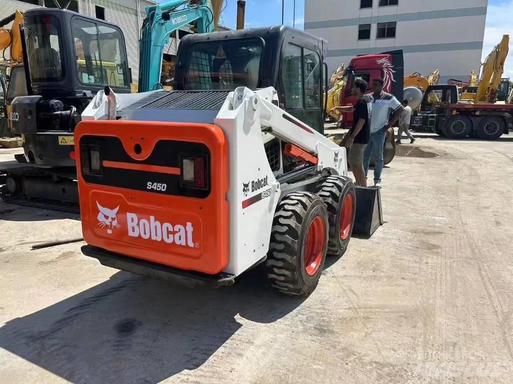 Bobcat S 450 لوادر انزلاقية التوجيه