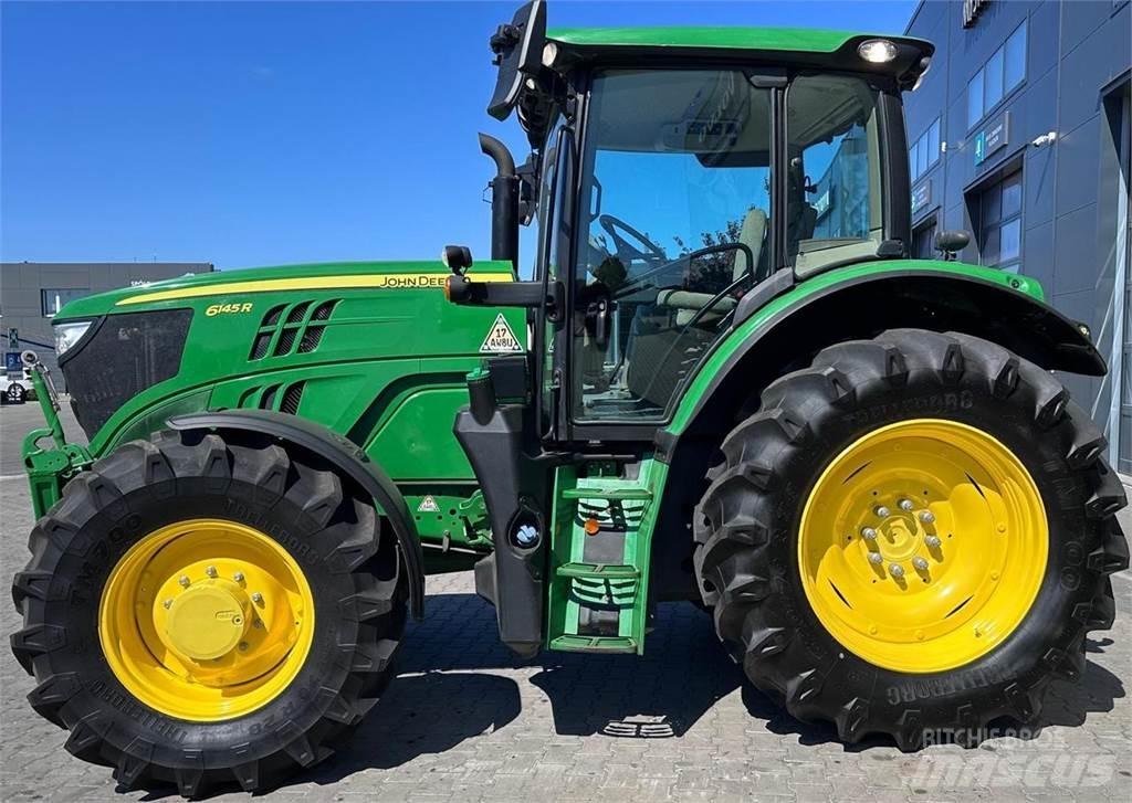 John Deere 6145R الجرارات