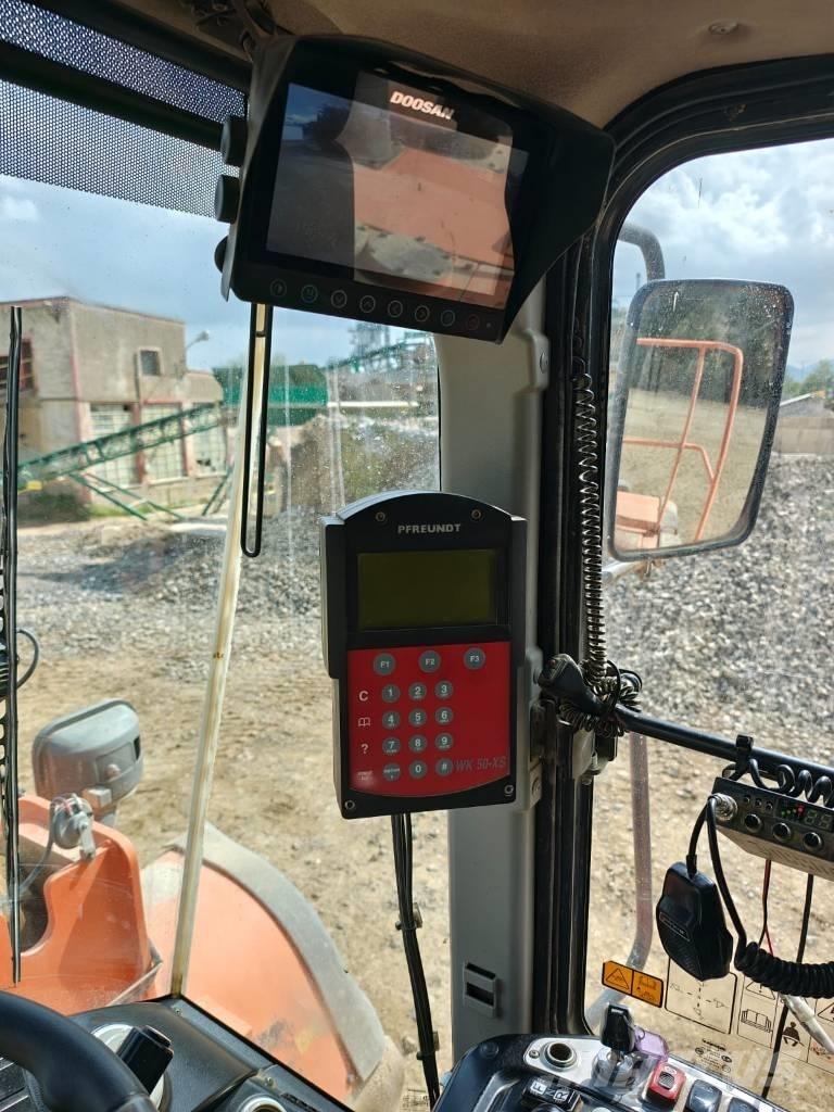 Doosan DL 550-5 لوادر بعجل