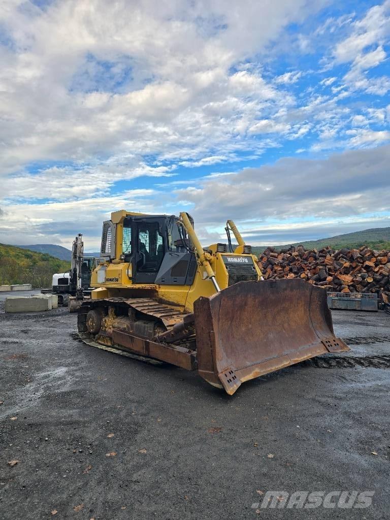 Komatsu D 65 EX-15 L بلدوزرات مجنزرة