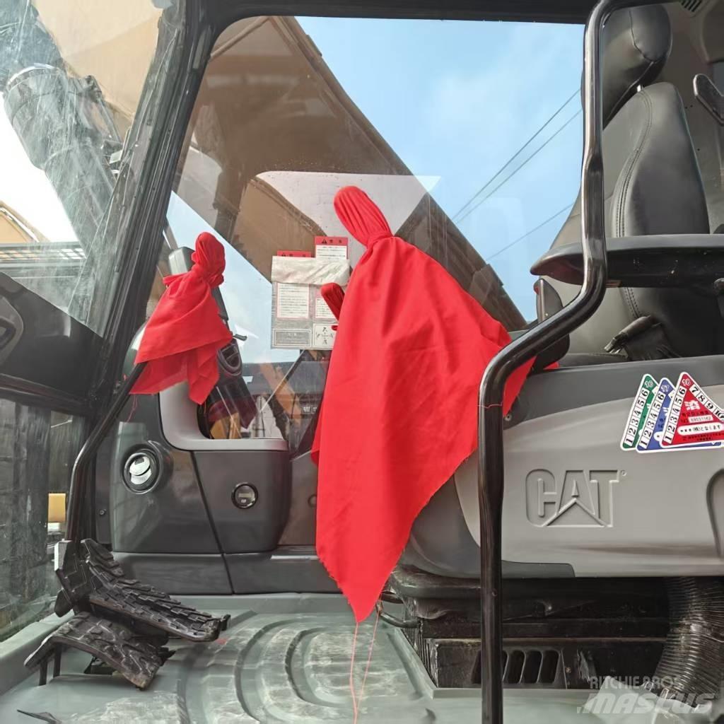 CAT 326DL حفارات زحافة