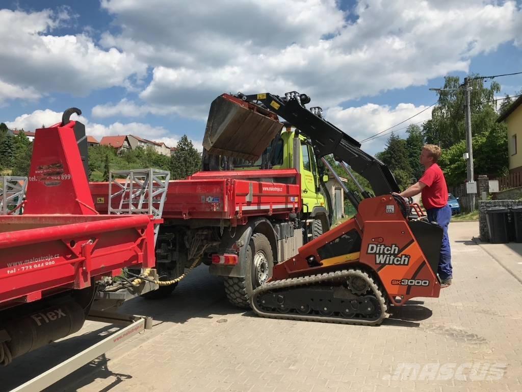 Ditch Witch SK 3000 لوادر زحافة