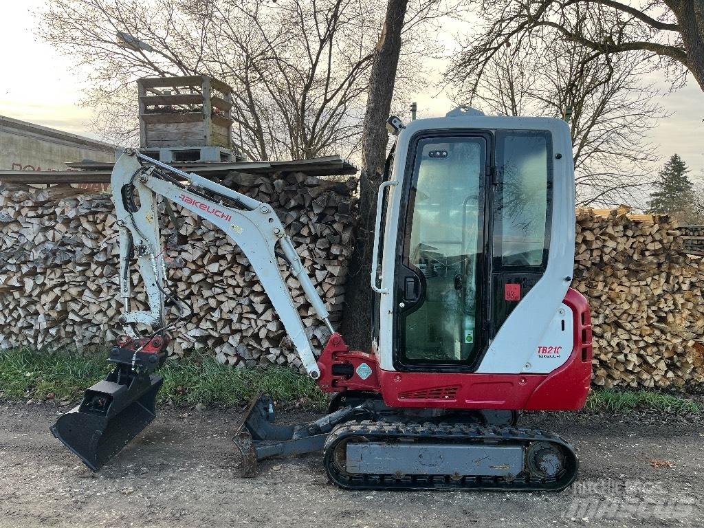 Takeuchi TB 216 حفارات صغيرة أقل من 7 طن (حفارات صغيرة)