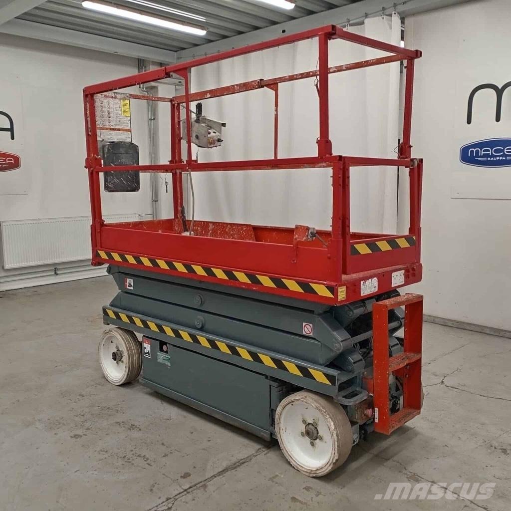 SkyJack SJ 3220 رافعات مقصية الشكل