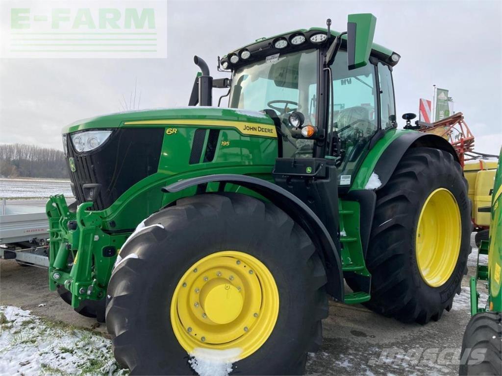 John Deere 6R 195 الجرارات