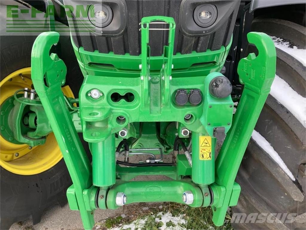 John Deere 6R 195 الجرارات