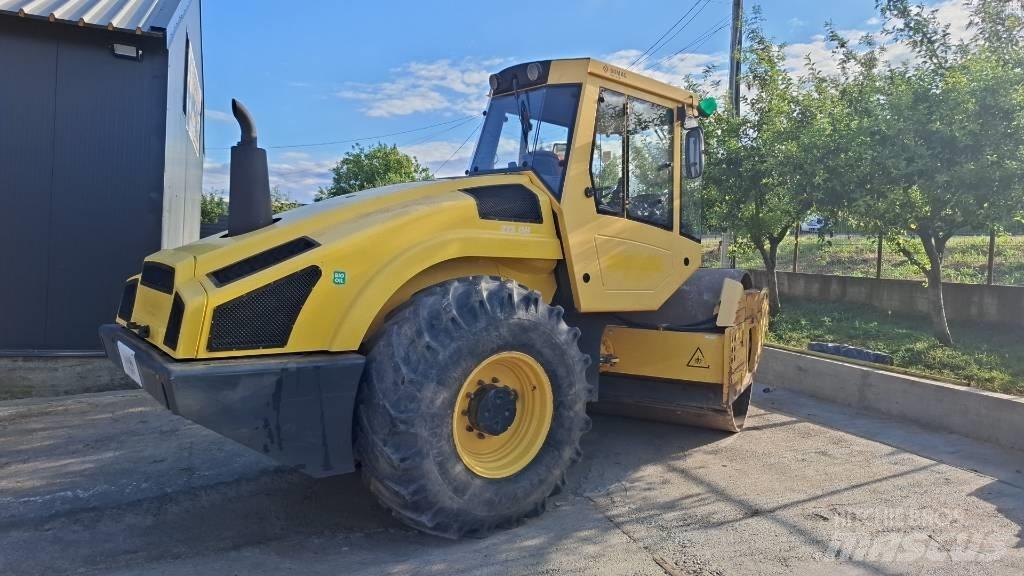 Bomag 213 DH مداحل ثنائية الاسطوانة