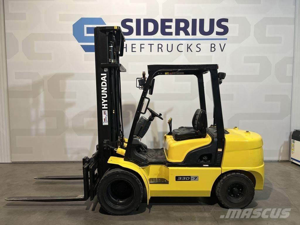 Hyundai 33D-7 شاحنات الديزل