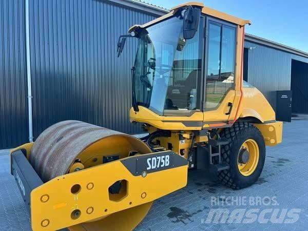 Volvo SD 75 B مداحل أحادية الأسطوانة