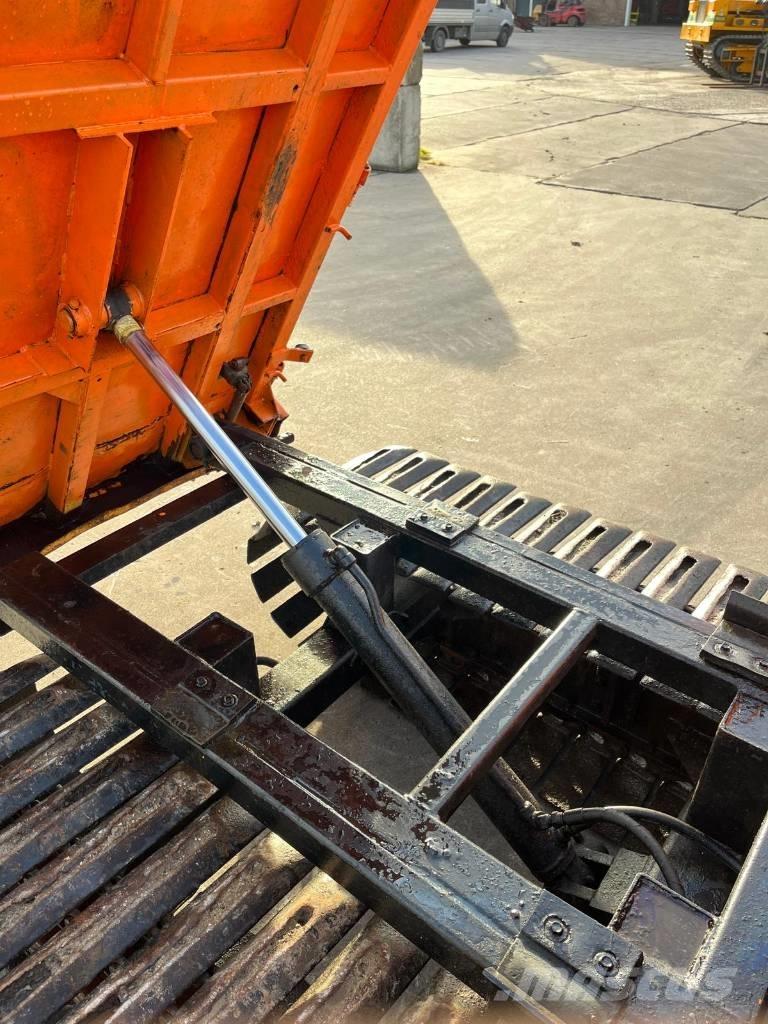 Kubota RC 30 عربات نقل قلابة مجنزرة