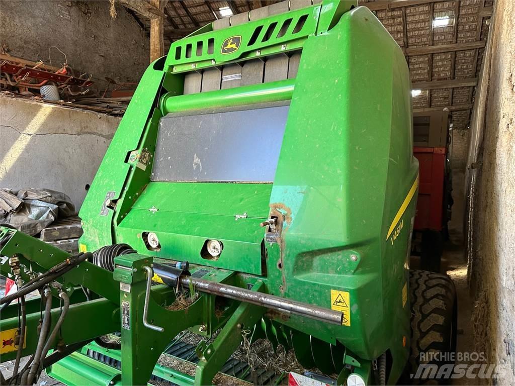 John Deere V461M محزمات مستديرة