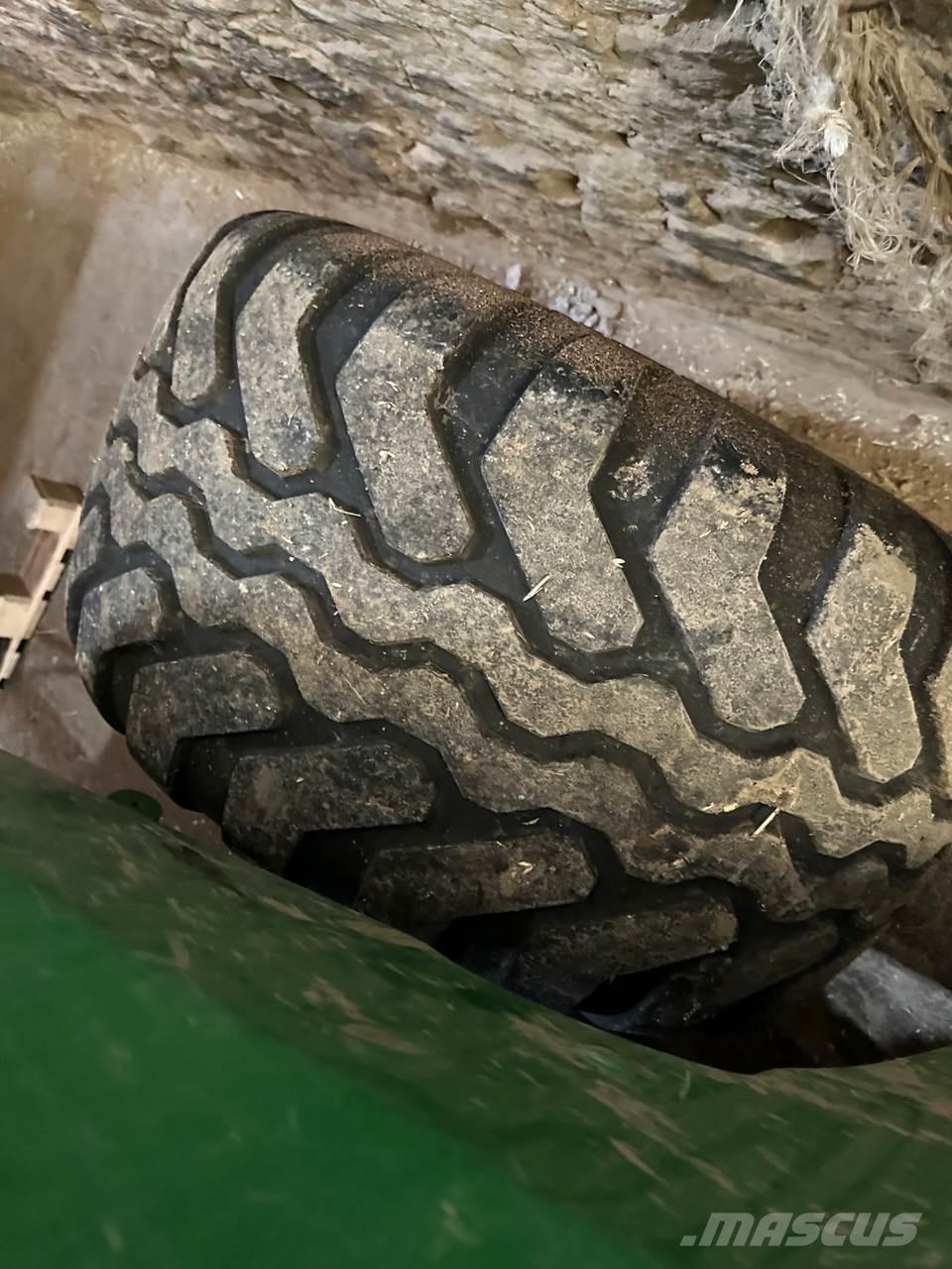 John Deere V461M محزمات مستديرة
