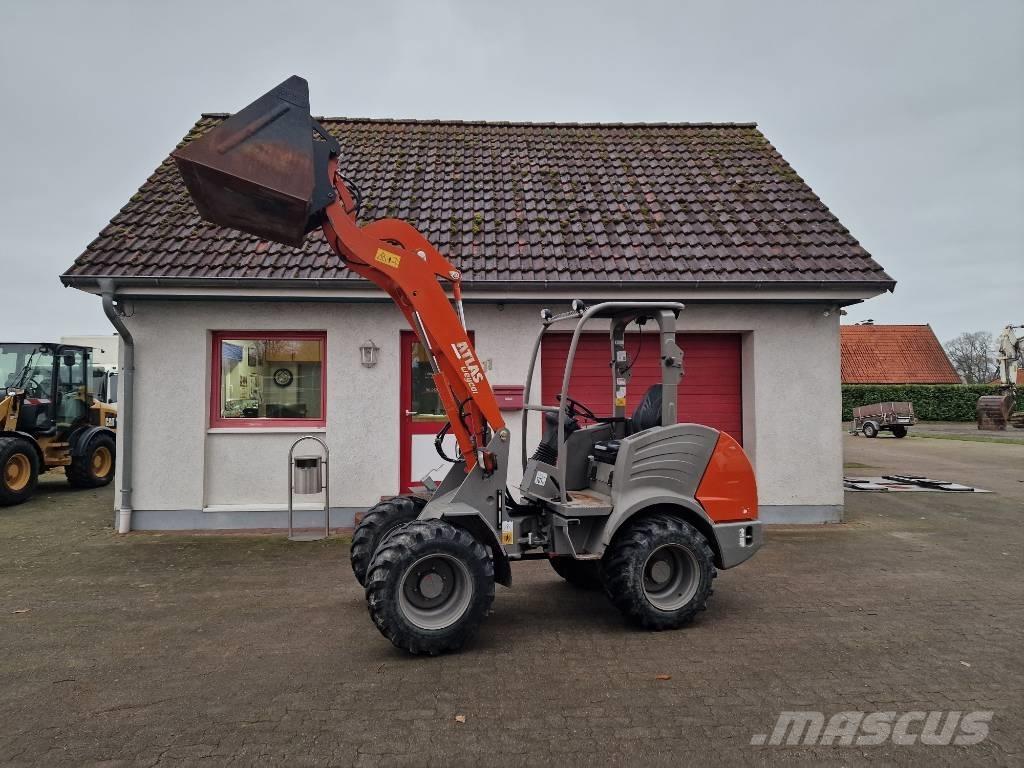 Atlas AR 40 لوادر بعجل