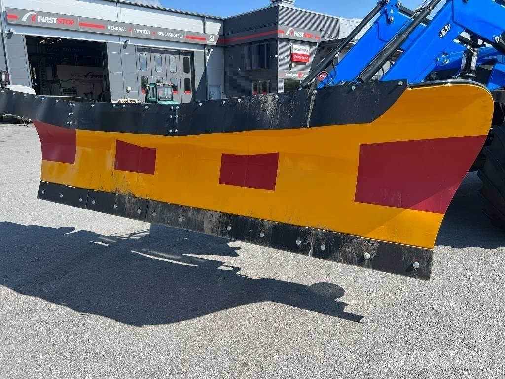 Snowline 4000 TA PK حراثات ونصول الجليد