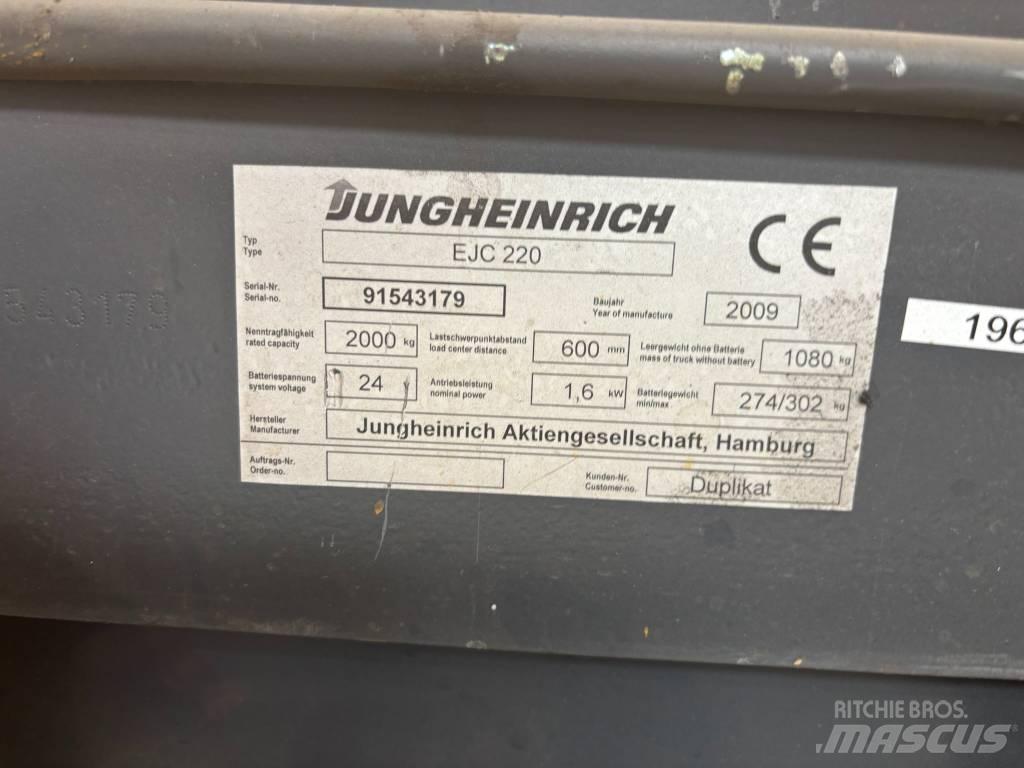 Jungheinrich EJC220 معدات التكديس الجوالة