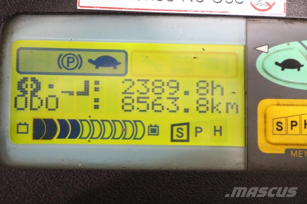 Toyota 7FBMF30 شاحنات ذات رافعات شوكية تعمل بالكهرباء