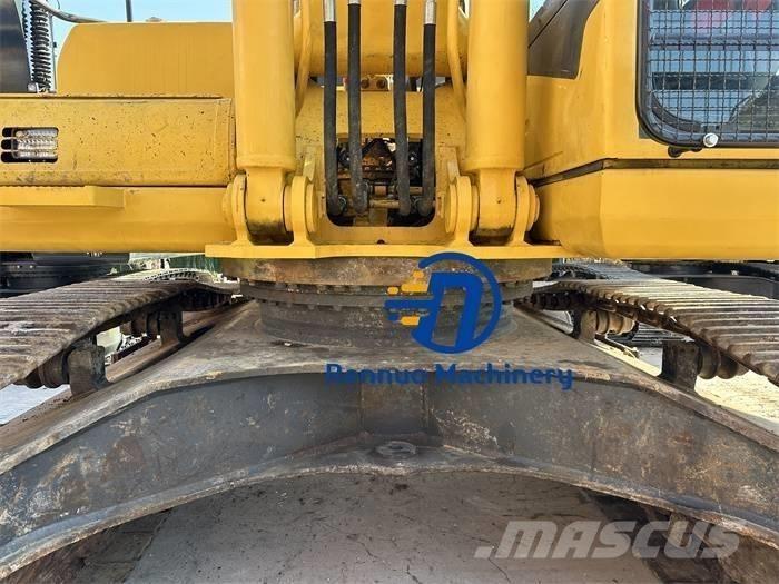 Komatsu PC 400-7 حفارات زحافة