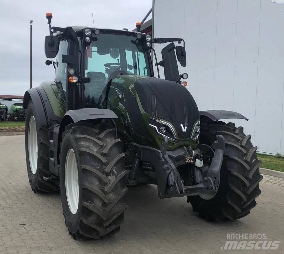 Valtra T175EA الجرارات