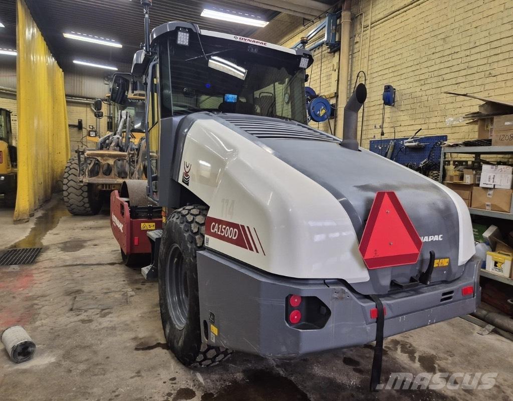 Dynapac CA1500D مداحل أحادية الأسطوانة