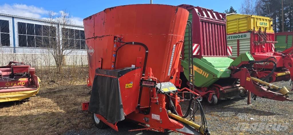 Kuhn EuroMix I ملقمات خلاط