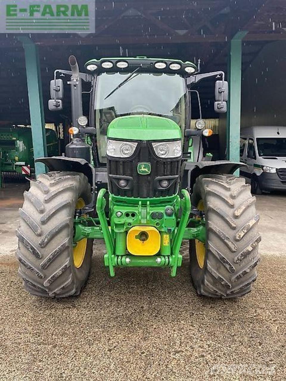 John Deere 6155r الجرارات