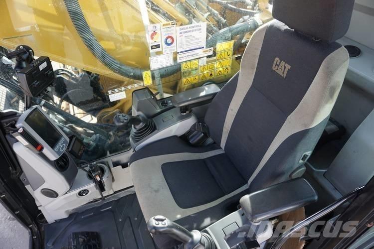 CAT 340 حفارات زحافة