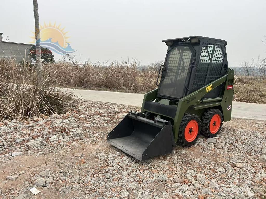 Bobcat S 70 لوادر انزلاقية التوجيه