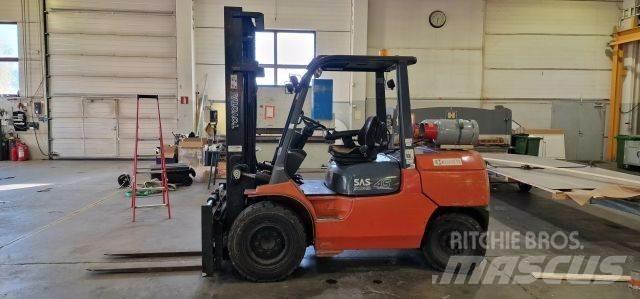 Toyota 7FG40 شاحنات LPG